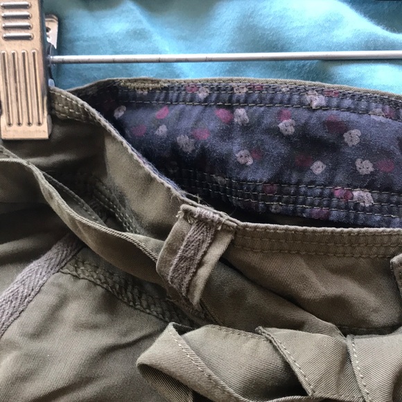 Forever 21 Shorts - Picture 3 of 4